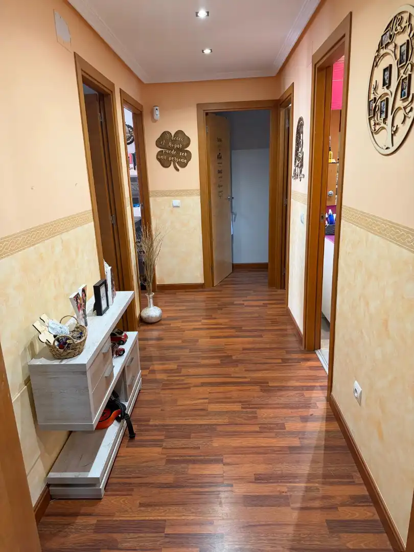Piso en venta en Ávila con Calefacción, Terraza y Trastero