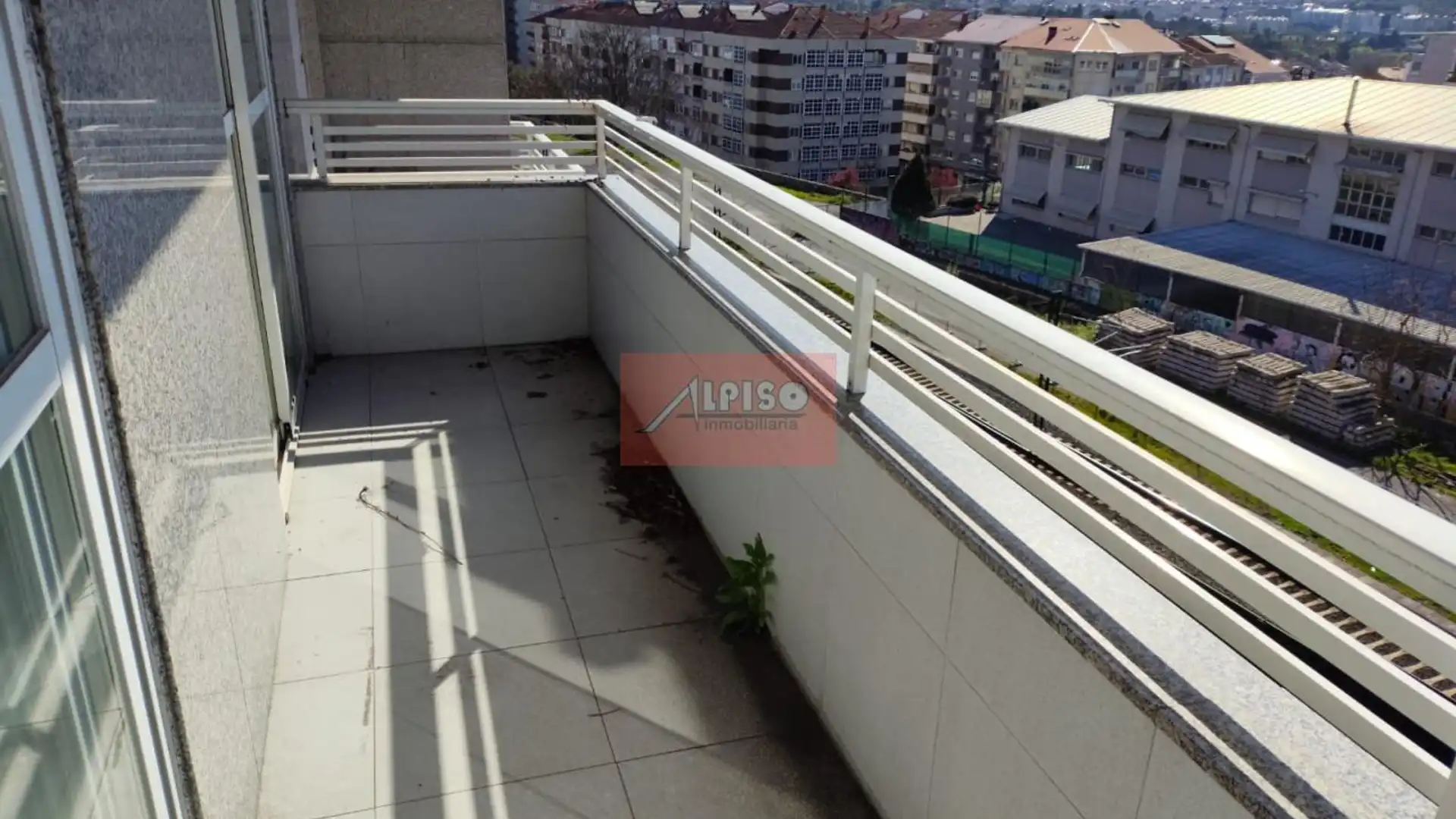 Terraza de Piso en venta en Ourense Capital  con Calefacción, Parquet y Trastero