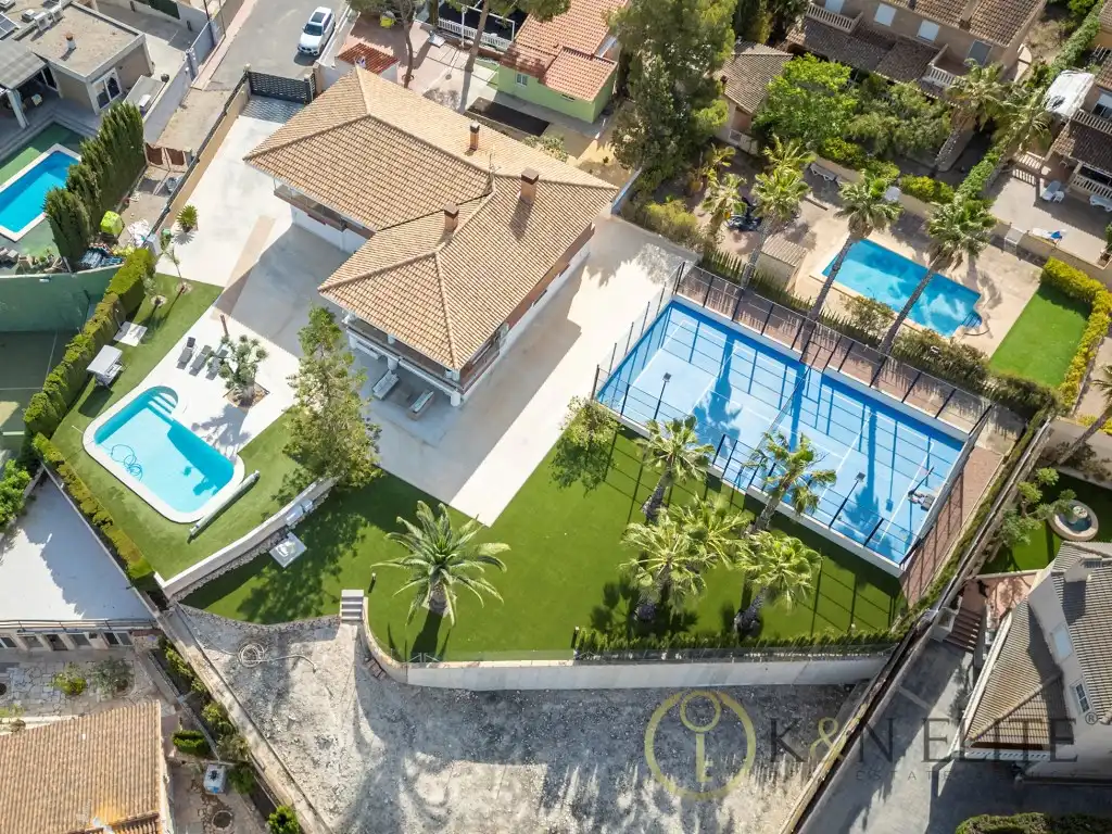 Piscina de Casa o chalet en venta en Petrer con Aire acondicionado, Jardín privado y Piscina