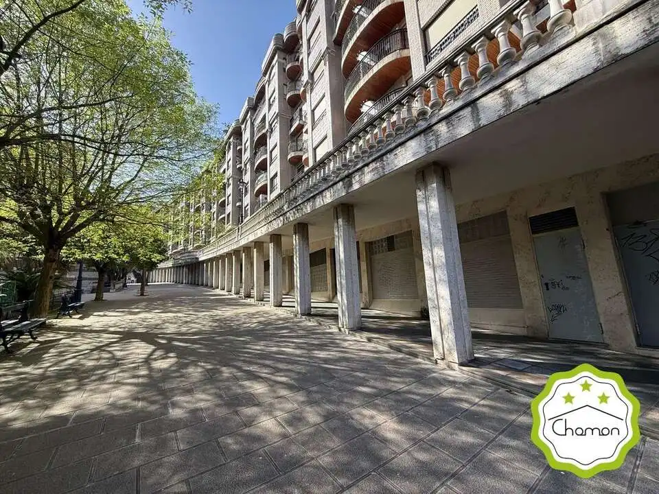 Exterior view of Garage for sale in Portugalete