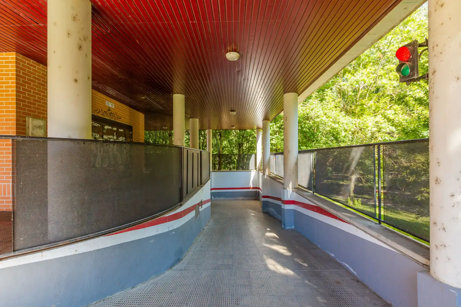 Piso en venta en  Pamplona / Iruña con Calefacción, Parquet y Terraza