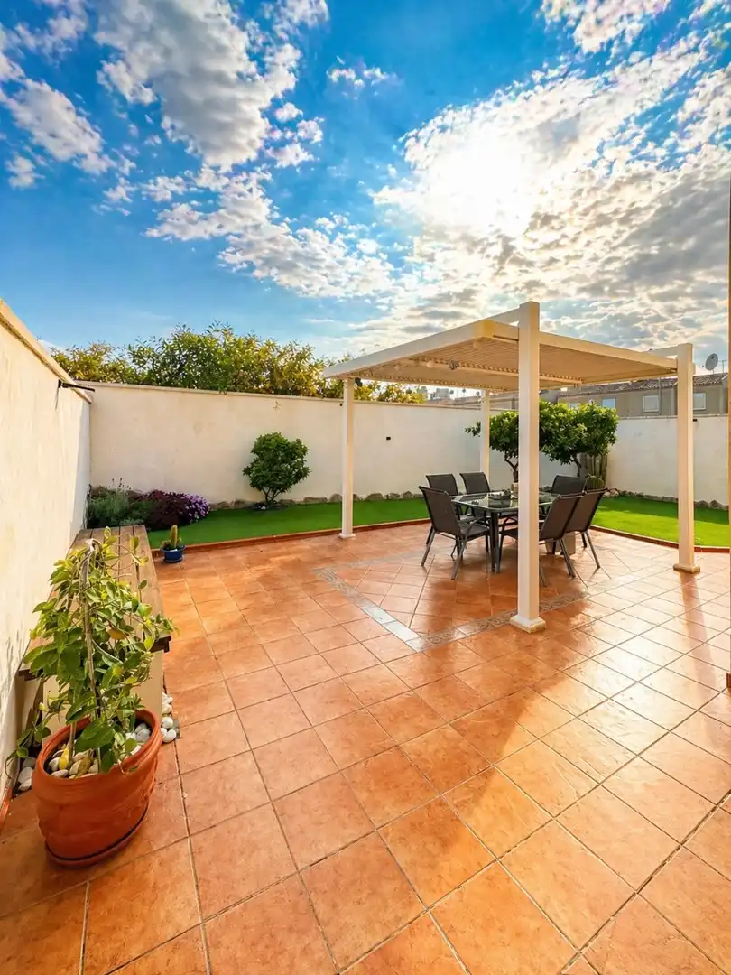 Terrassa de Casa o xalet en venda en Torrevieja