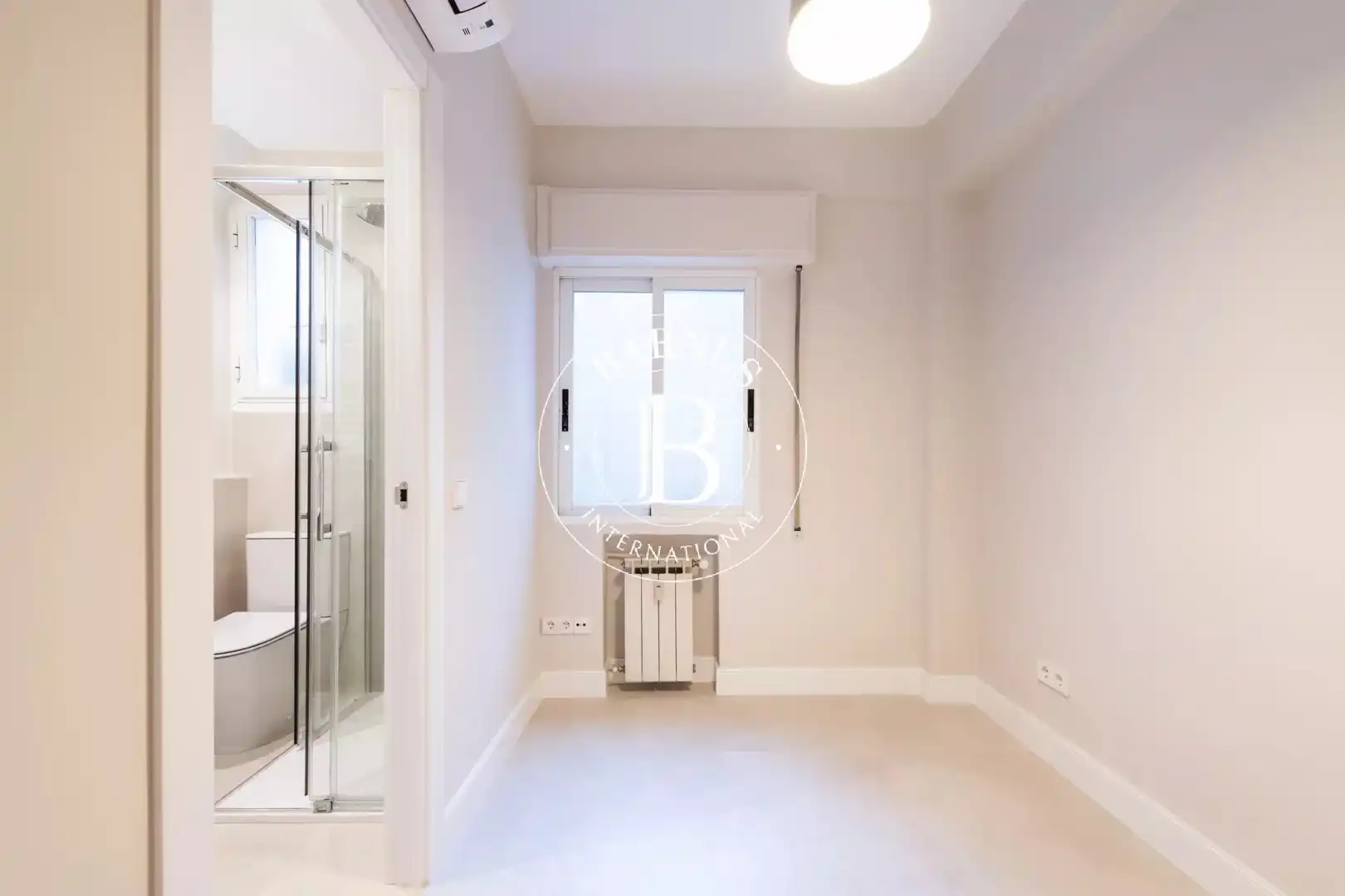 Bedroom of Flat for rent in Madrid  with Air Conditioner, Heating and Terrace