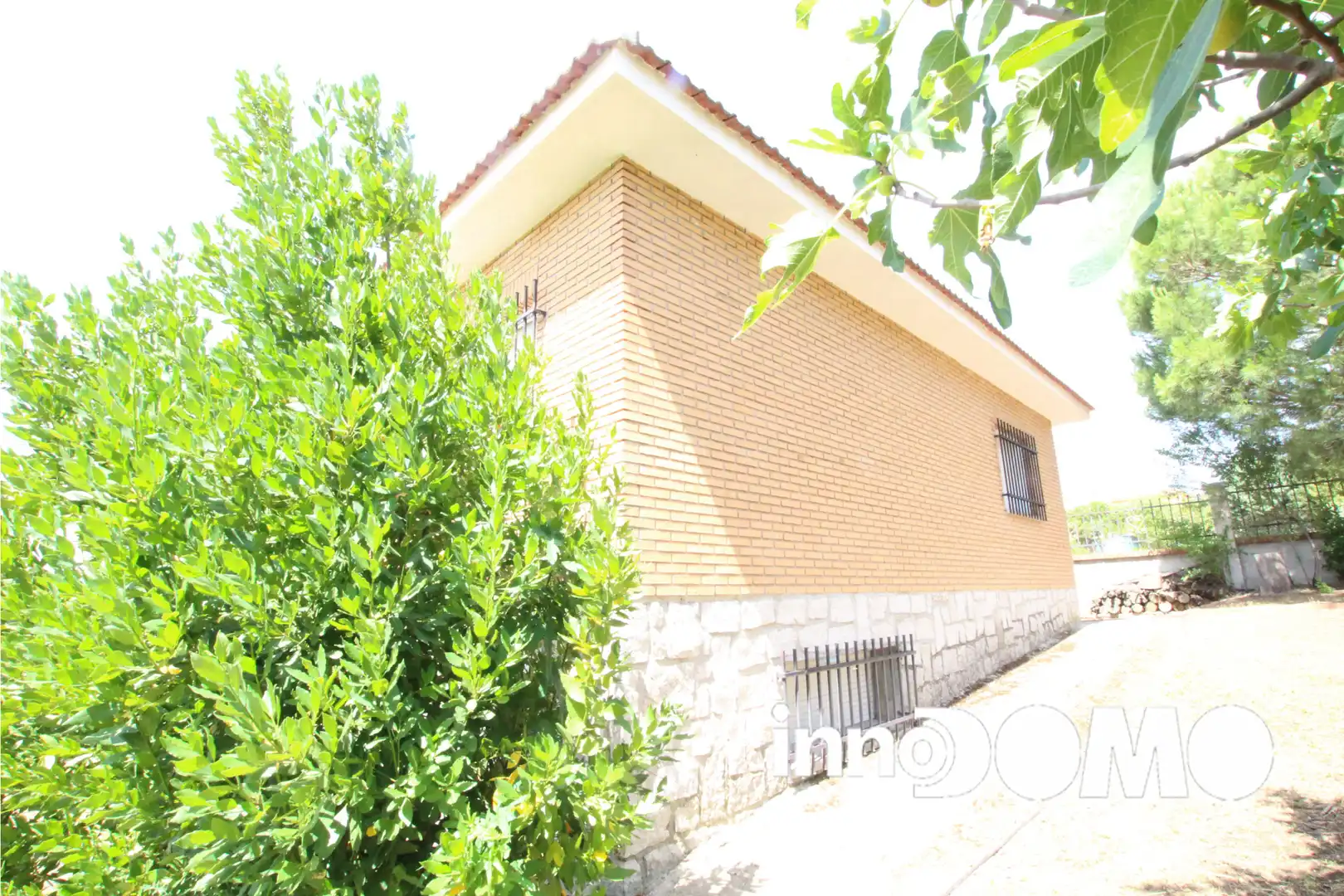 Exterior view of Houses for sale in El Viso de San Juan  with Heating, Private garden and Terrace