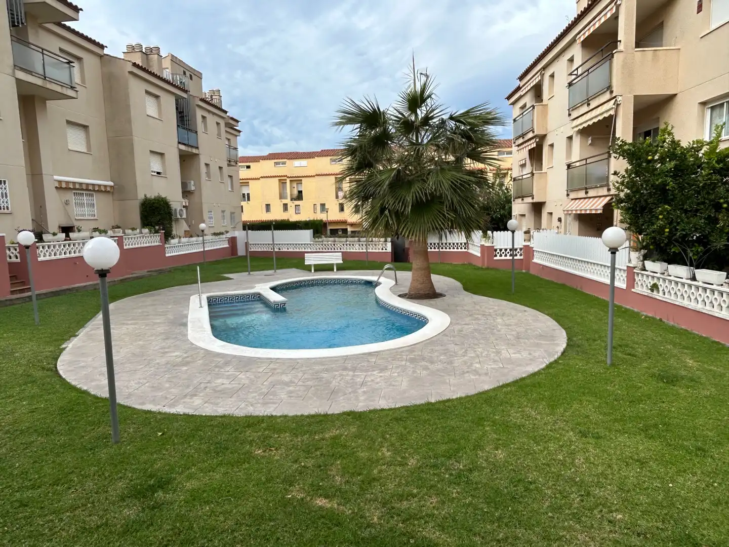 Schwimmbecken von Wohnungen zum Verkauf in Torredembarra mit Möbliert, Balkon und Gemeinschaftspool
