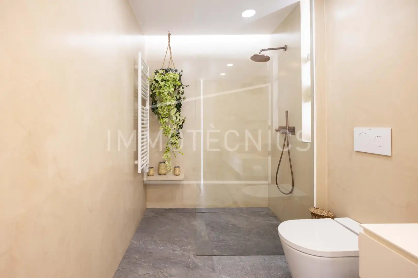 Bathroom of Attic for sale in Granollers  with Air Conditioner, Heating and Terrace