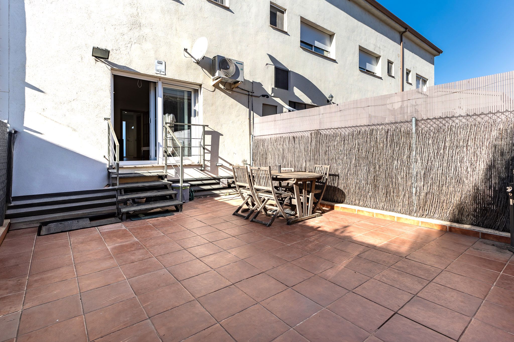 Terraza de Casa o chalet en venta en Palau-solità i Plegamans con Aire acondicionado, Calefacción y Jardín privado