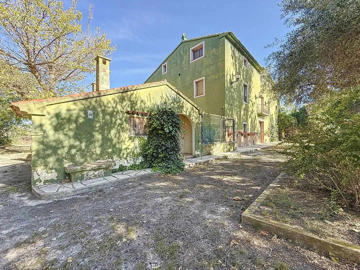 Vista exterior de Finca rústica en venta en Castalla con Jardín privado, Terraza y Piscina