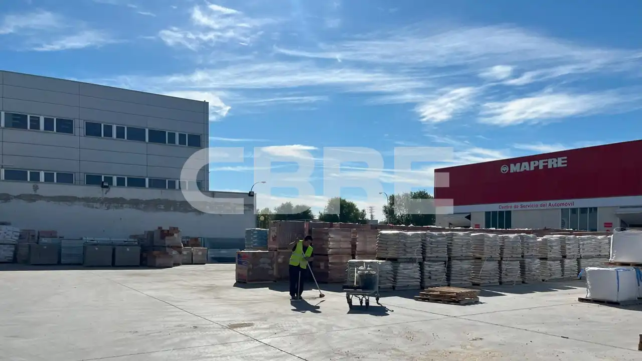 Vista exterior de Nau industrial de lloguer en Getafe