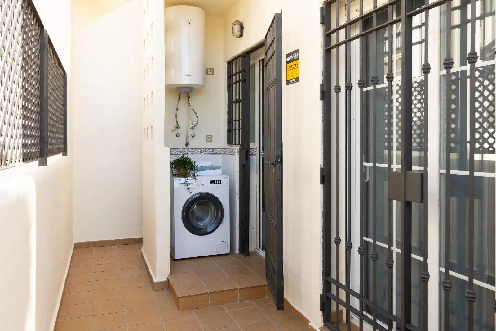 Apartamento en venta en Casares con Jardín privado, Terraza y Amueblado