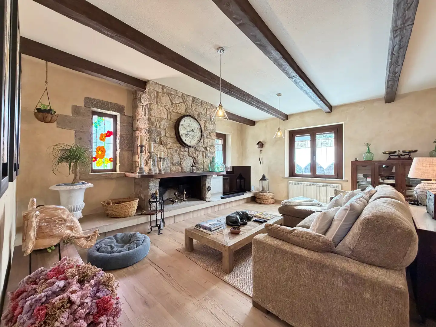 Sala de estar de Finca rústica en venta en Moià con Calefacción, Jardín privado y Parquet