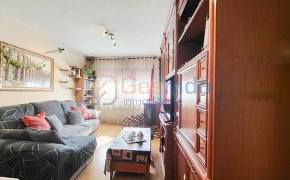 Sala d'estar de Pis en venda en Bernuy de Porreros amb Terrassa