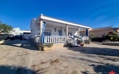 Exterior view of House or chalet for sale in El Montmell  with Terrace and Swimming Pool