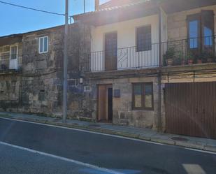 Vista exterior de Casa adosada en venda en Ponte Caldelas amb Balcó