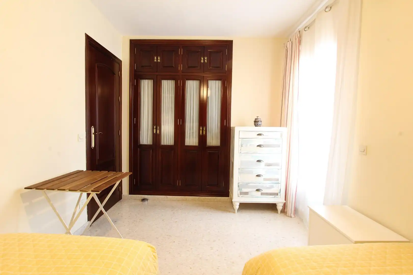 Dormitori de Casa o xalet en venda en Este - Alcosa- Torreblanca