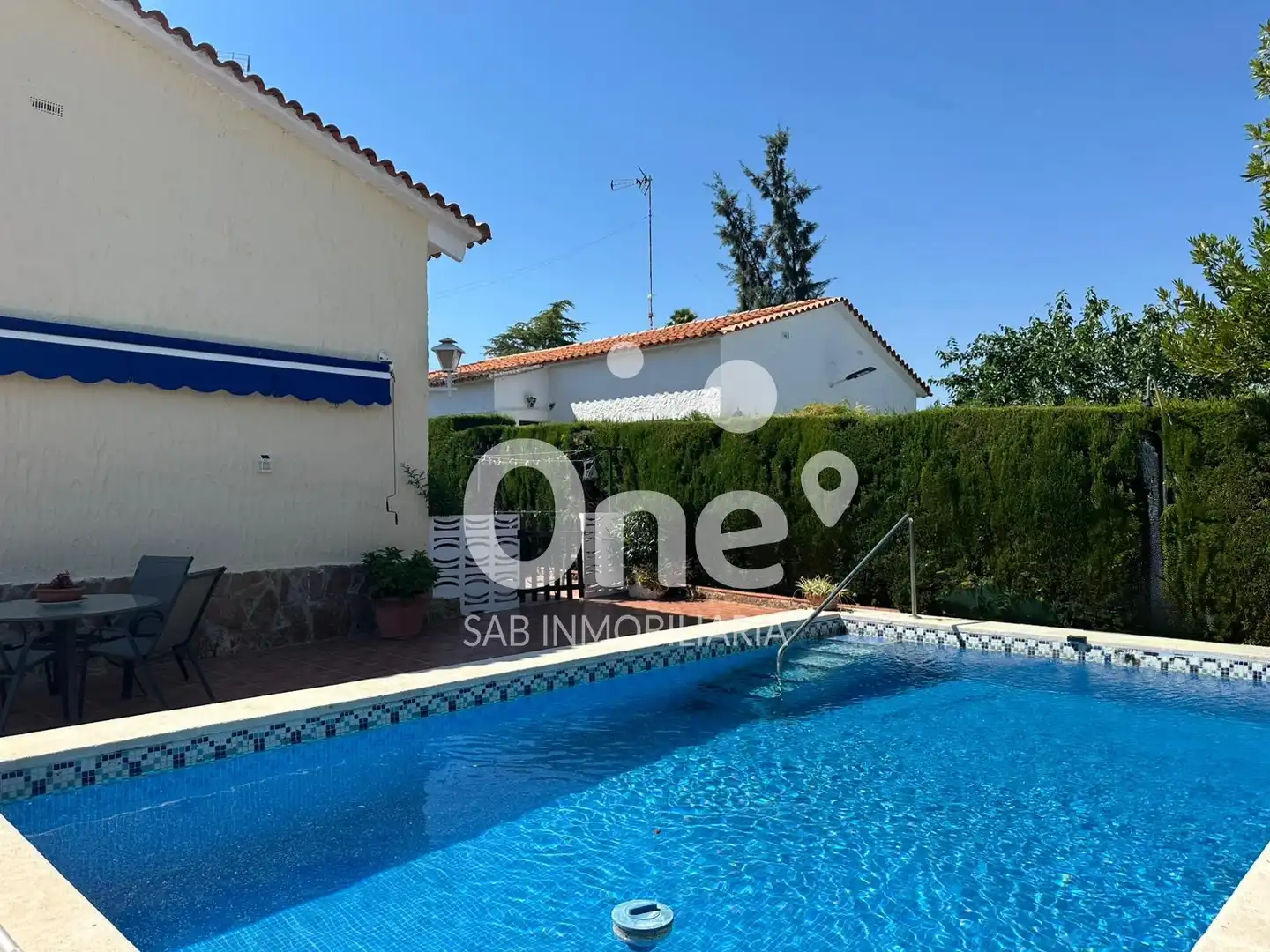 Piscina de Casa o chalet en venta en L'Eliana con Aire acondicionado, Calefacción y Jardín privado