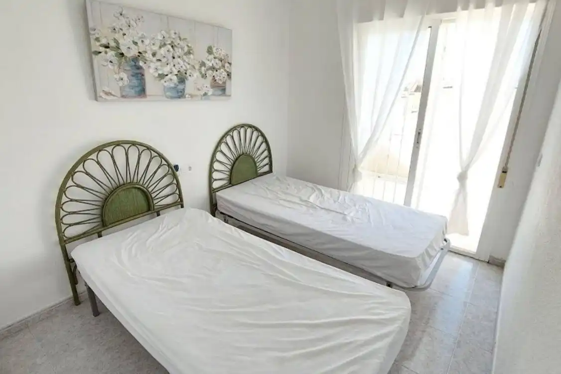 Habitación de Dúplex en venta en Rojales con Terraza, Piscina y Amueblado