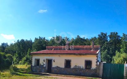 Vista exterior de Casa o xalet en venda en San Andrés del Rabanedo