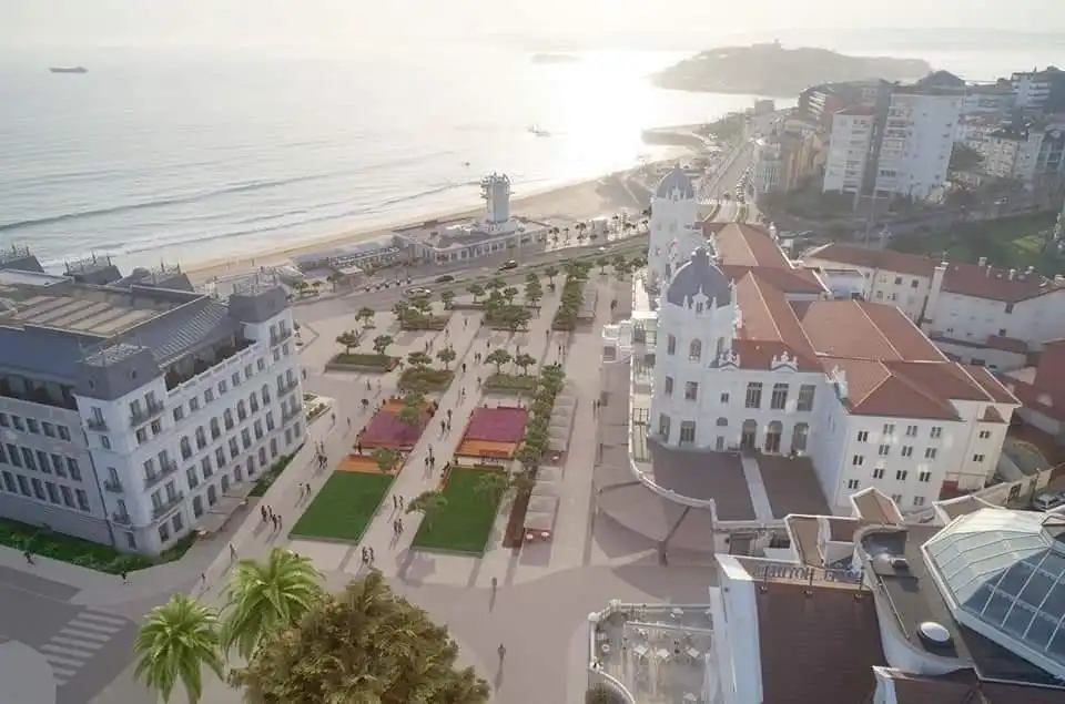 Außenansicht von Wohnung zur Miete in Santander mit Heizung, Privatgarten und Parkett