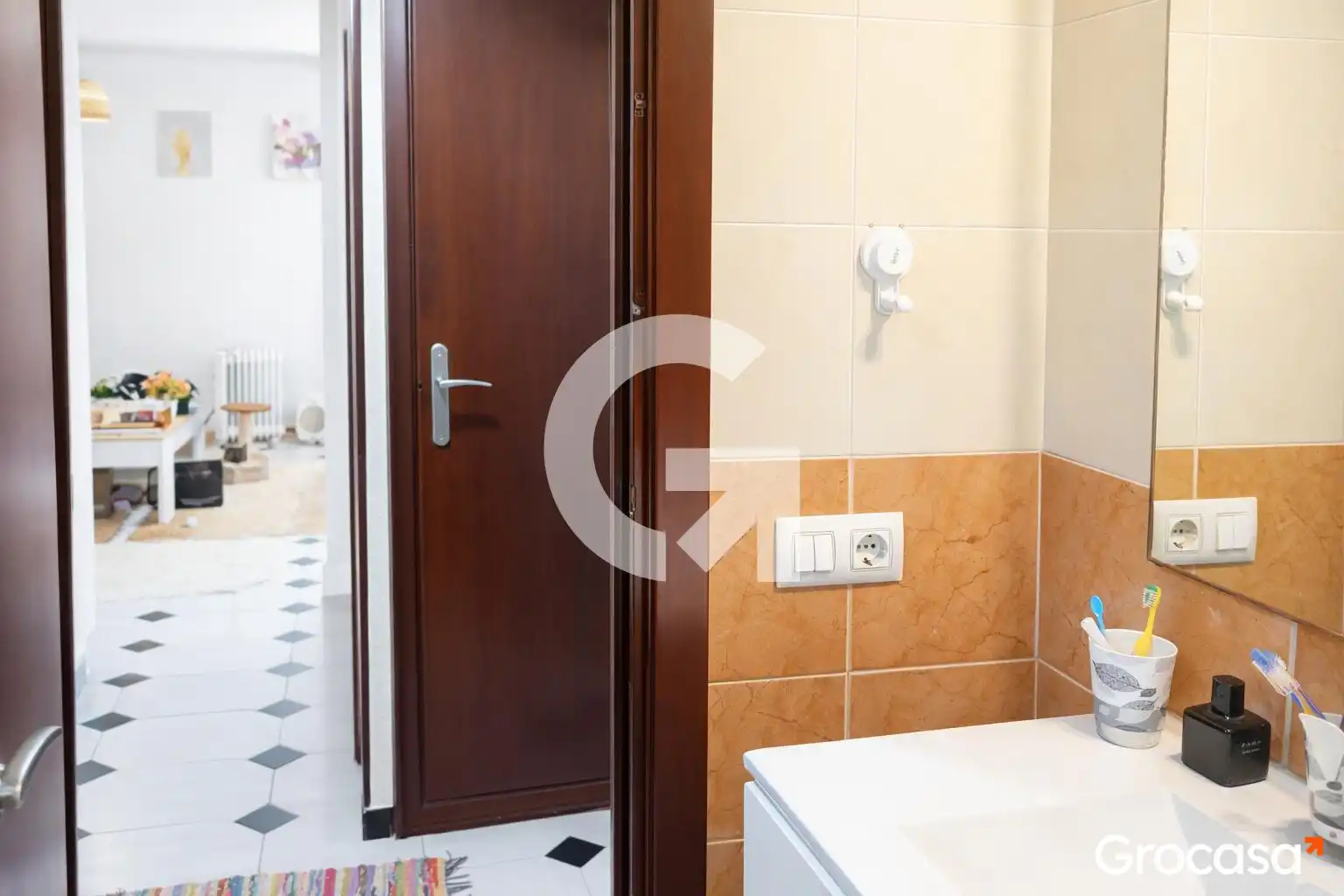 Bany de Pis en venda en Cubelles amb Calefacció, Moblat i Forn