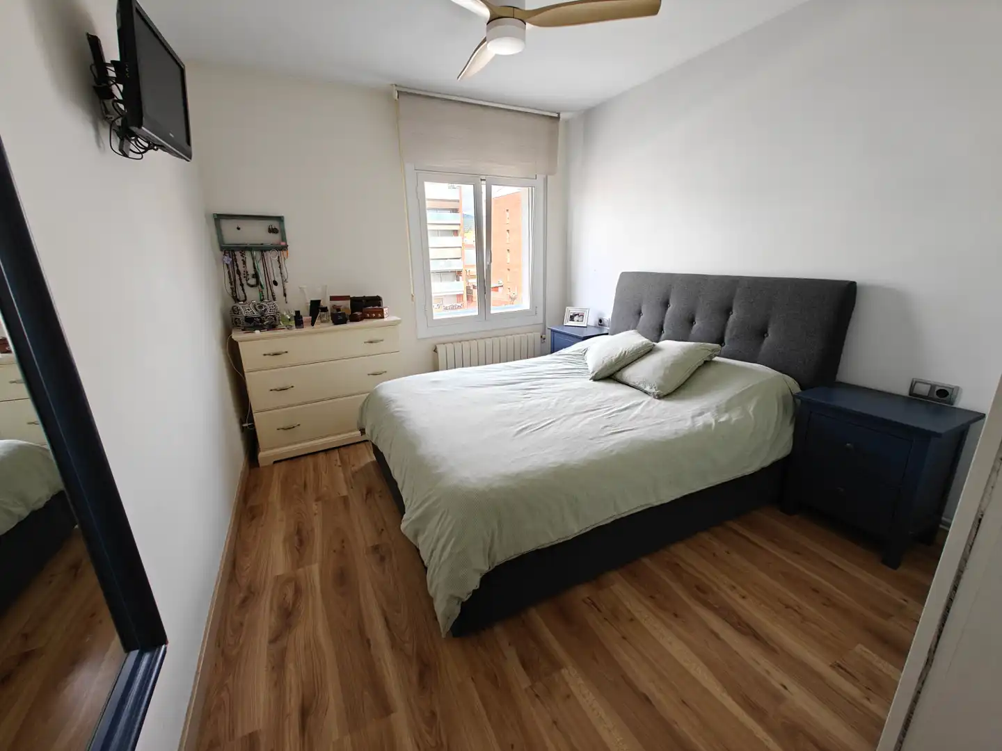 Bedroom of Flat for sale in Premià de Mar  with Air Conditioner, Heating and Parquet flooring