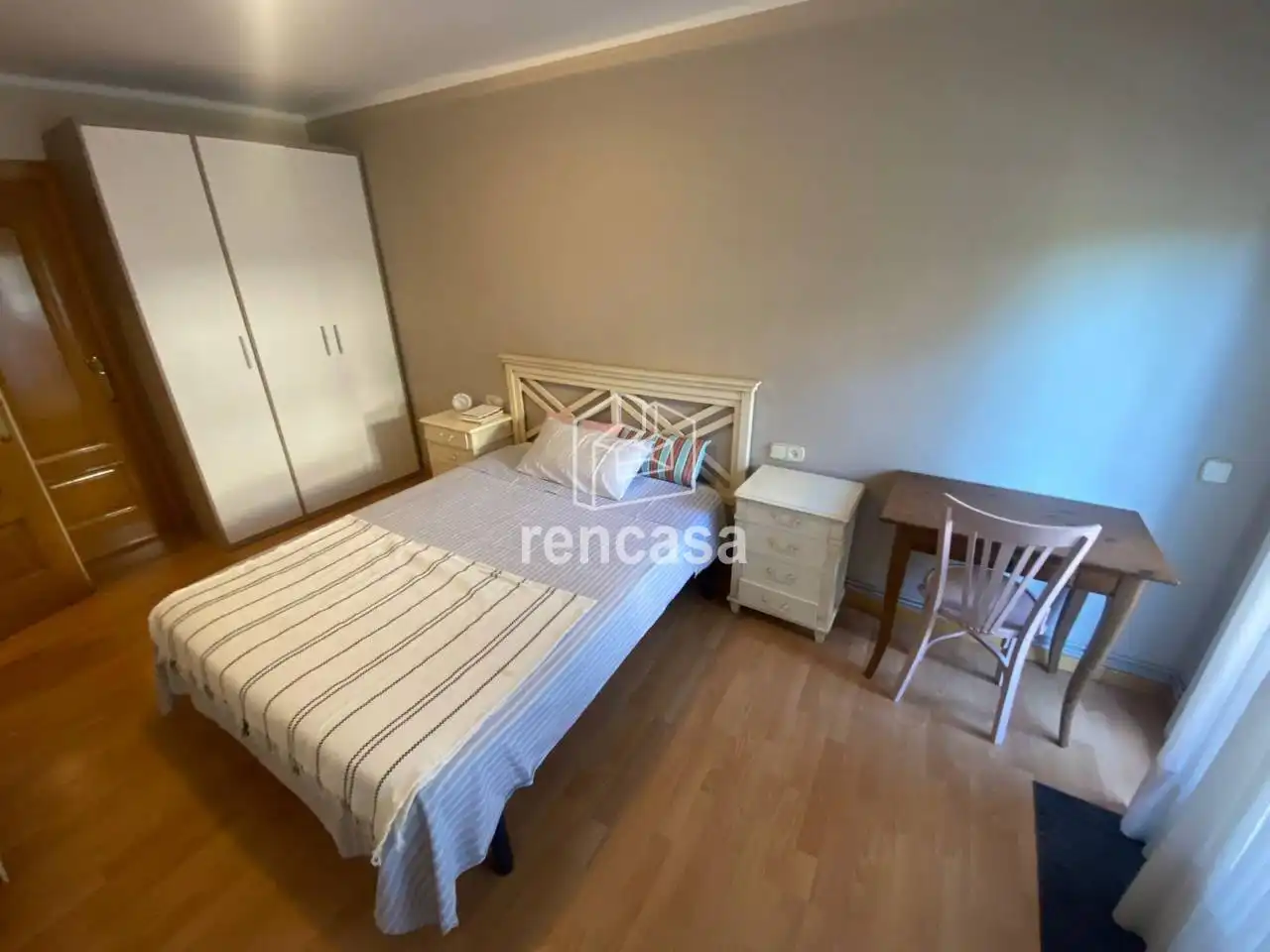 Habitación de Piso de alquiler en Lleida con Parquet, Amueblado y Balcón