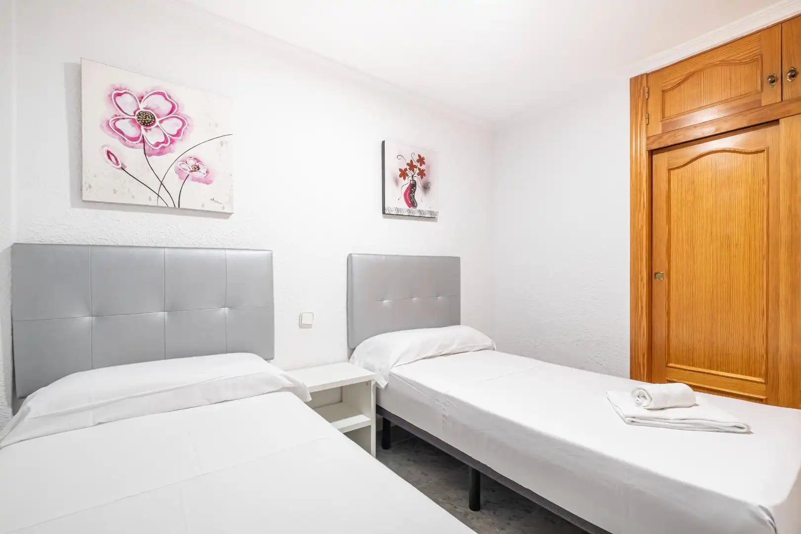 Habitación de Apartamento en venta en Benidorm con Aire acondicionado, Calefacción y Jardín privado