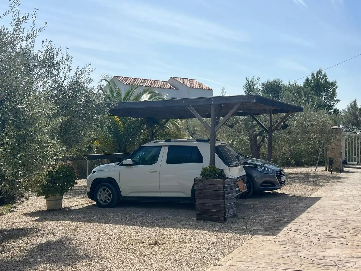 Aparcament de Finca rústica en venda en L'Ampolla amb Aire condicionat, Jardí privat i Terrassa
