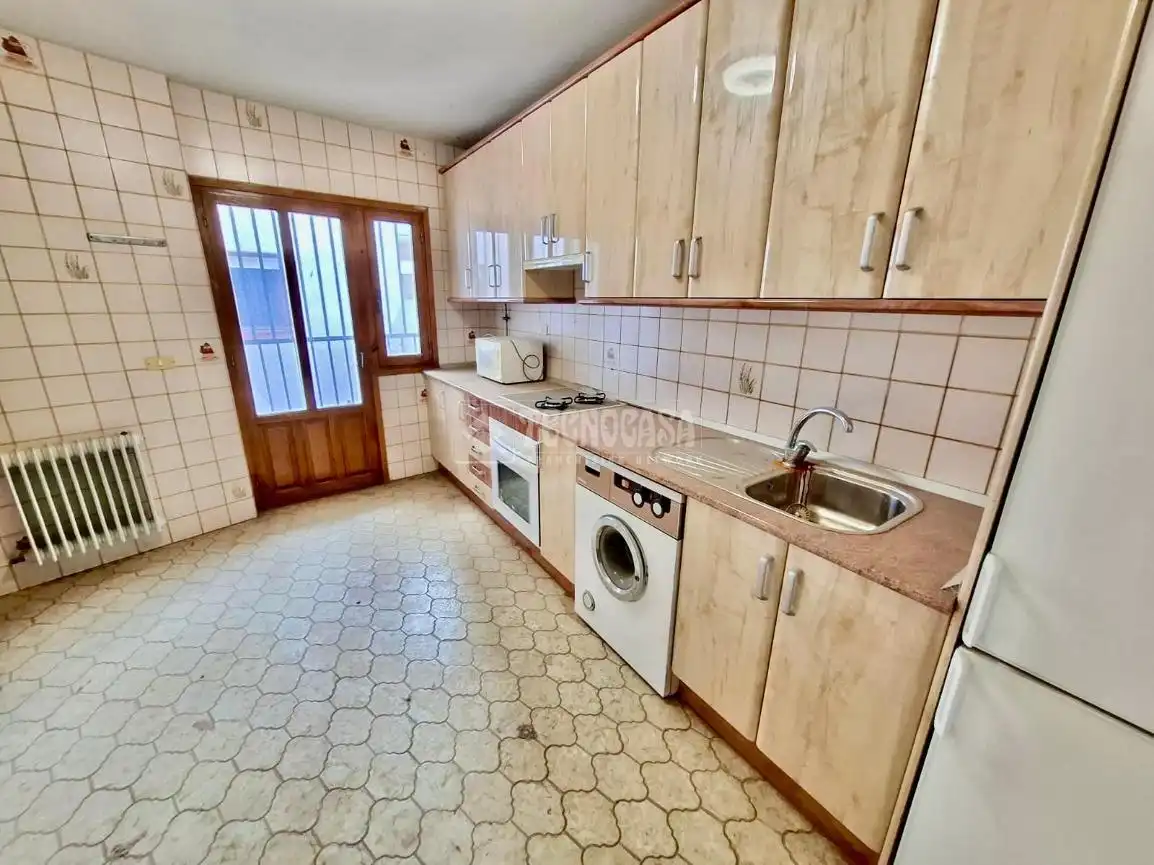 Cocina de Piso en venta en Ávila con Calefacción