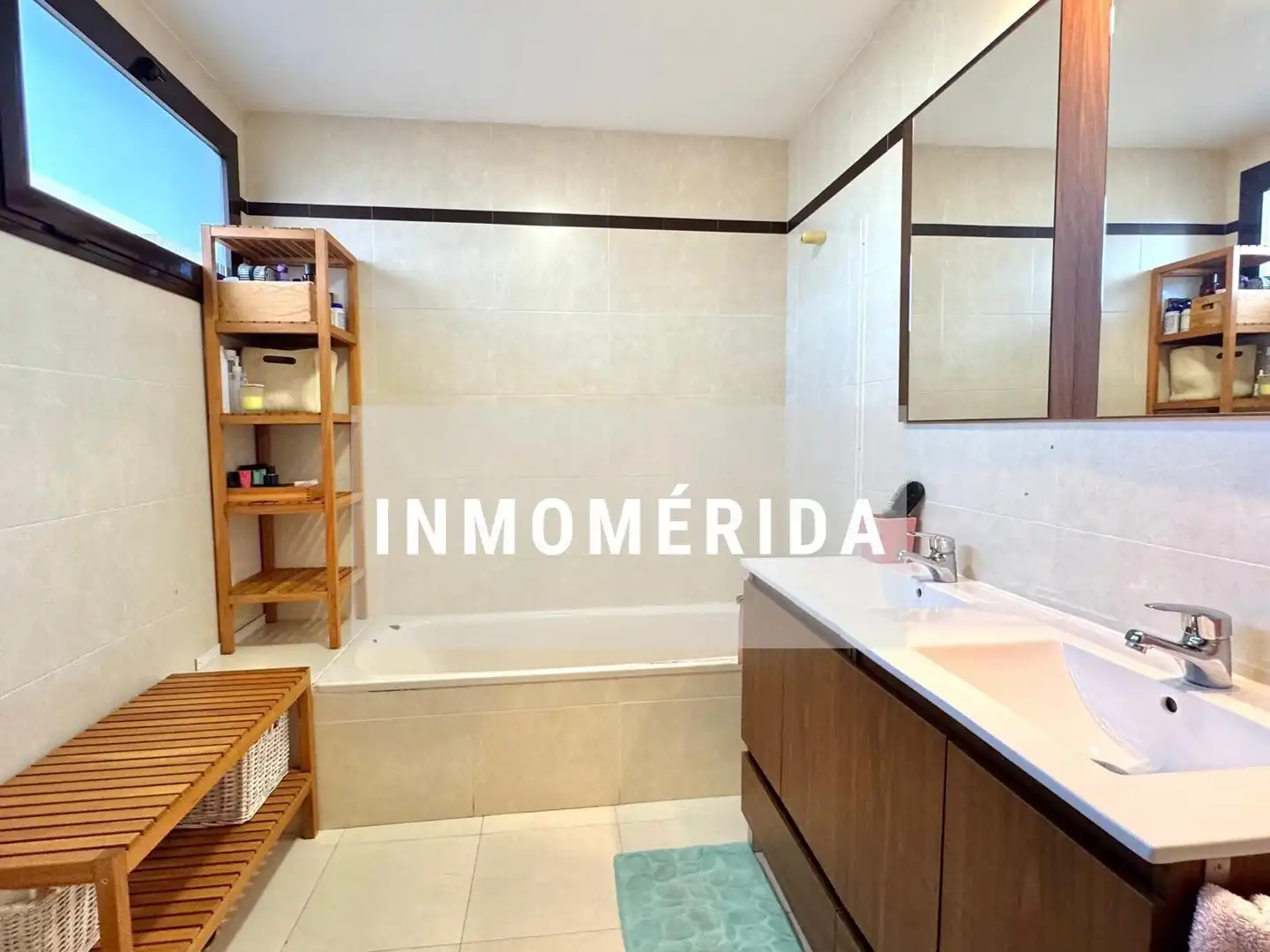 Baño de Casa adosada en venta en Mérida con Aire acondicionado, Calefacción y Jardín privado