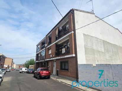 Vista exterior de Pis en venda en Santa Cruz del Retamar amb Jardí privat