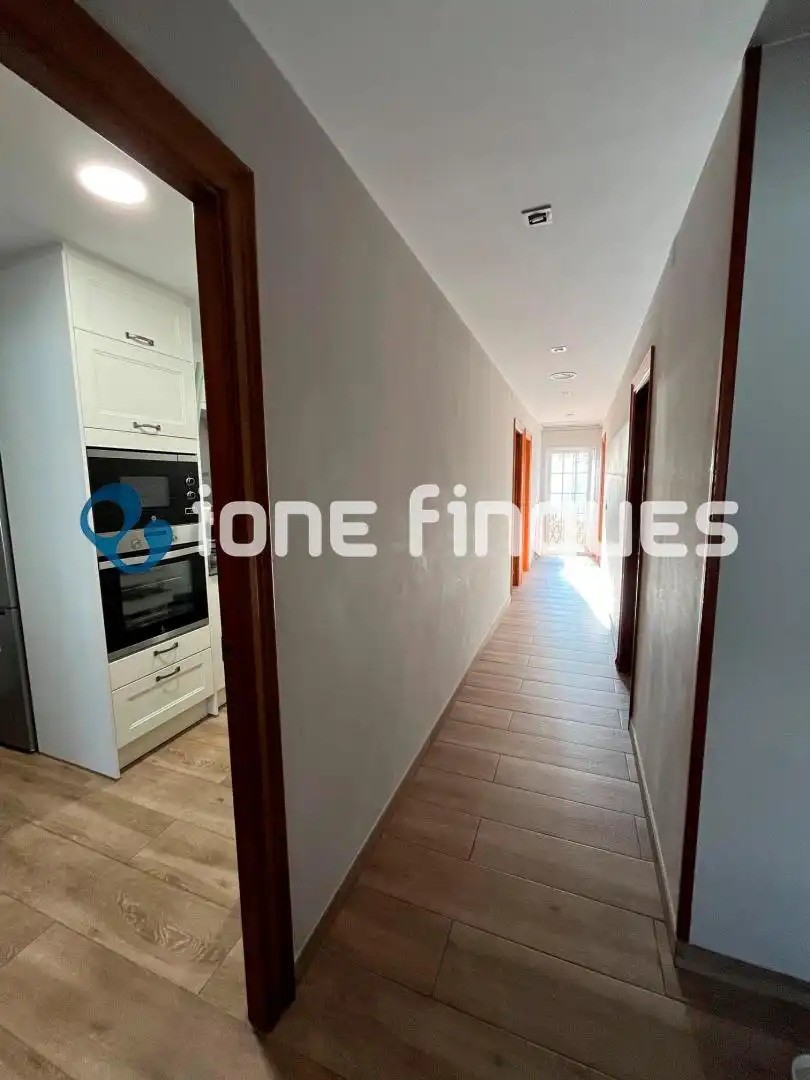 Wohnung zum Verkauf in Terrassa mit Heizung, Balkon und Internet