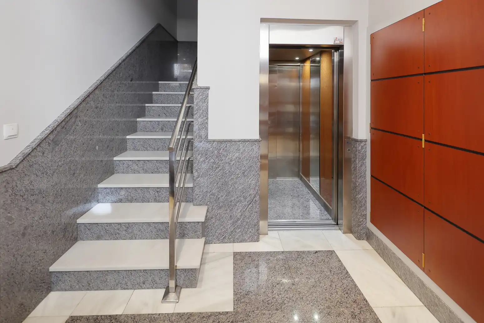 Piso de alquiler en Gijón - CL LA PLAYA, 9, Barrio del Centro