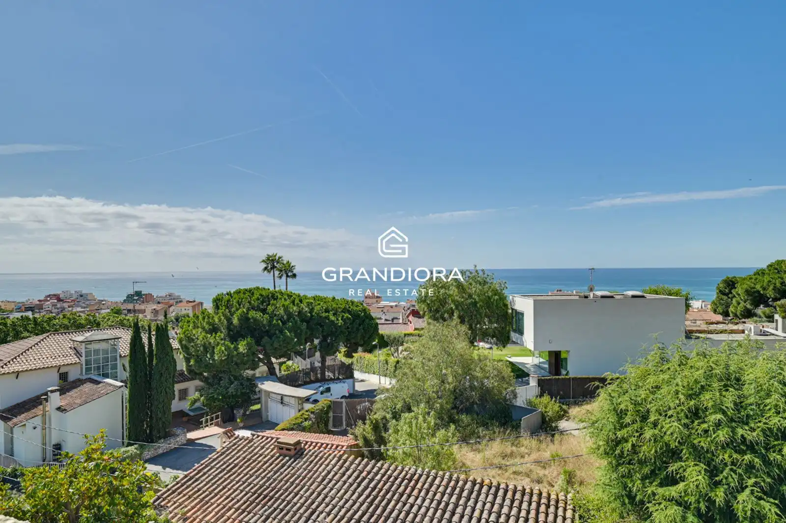 Garden of Houses for sale in El Masnou  with Air Conditioner, Terrace and Swimming Pool