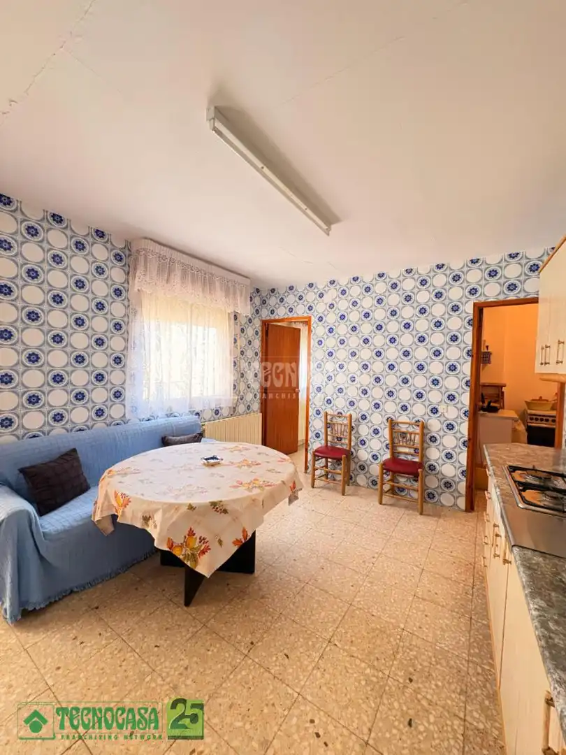 Comedor de Piso en venta en Dosbarrios con Calefacción