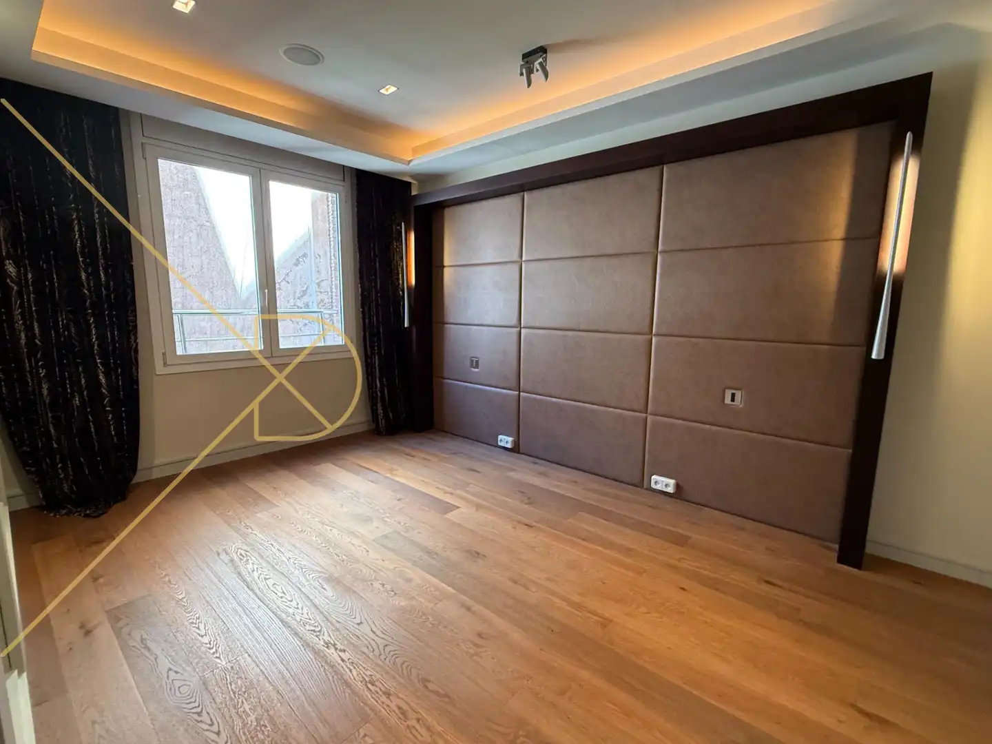 Wohnzimmer von Dachboden zur Miete in Barcelona mit Klimaanlage, Heizung und Parkett
