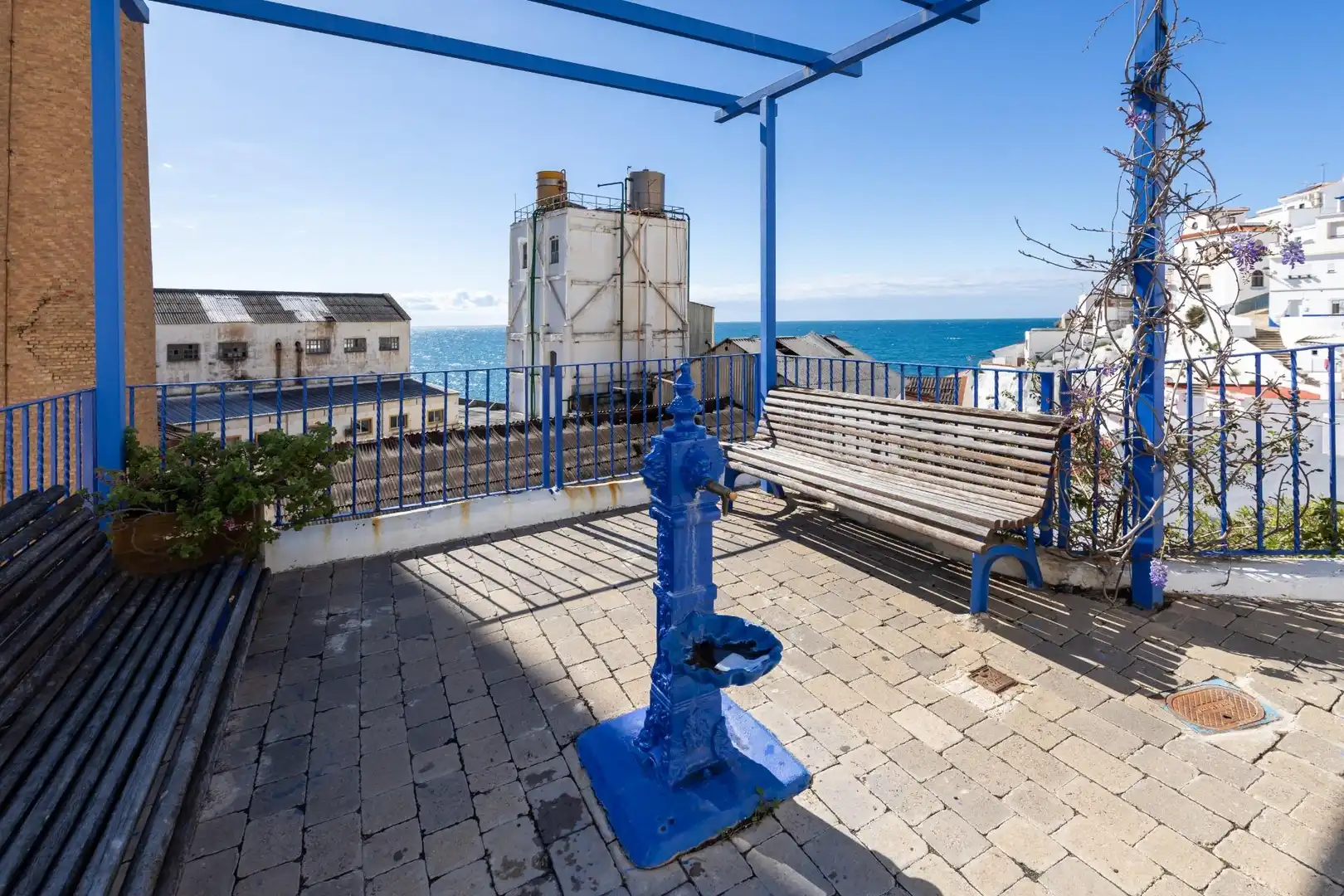 Terrasse von Einfamilien-Reihenhaus zum Verkauf in Salobreña mit Klimaanlage, Heizung und Terrasse