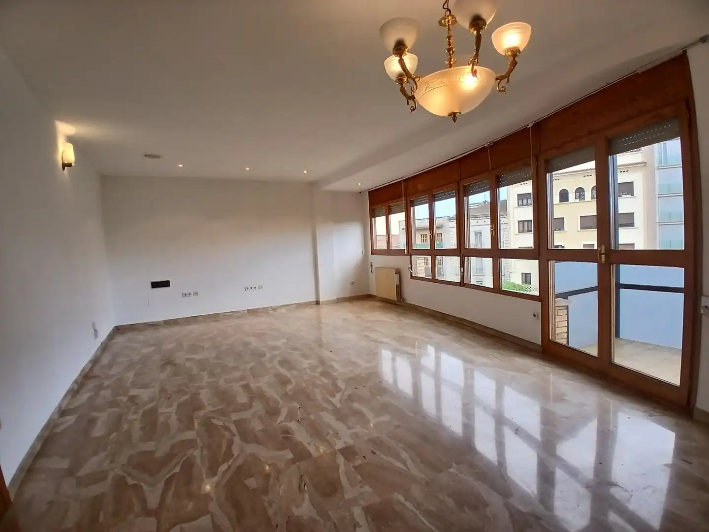 Wohnzimmer von Wohnung zur Miete in Manresa mit Heizung, Privatgarten und Balkon