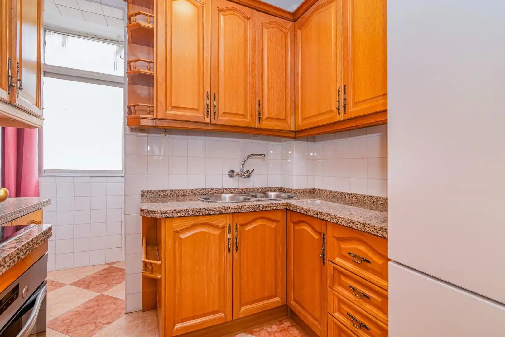 Kitchen of Flat for rent in Granada  with Furnished