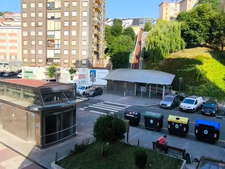 Parking de Piso en venta en Uribarri