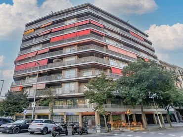 Pis amb ascensor en venda a C/ Bailén