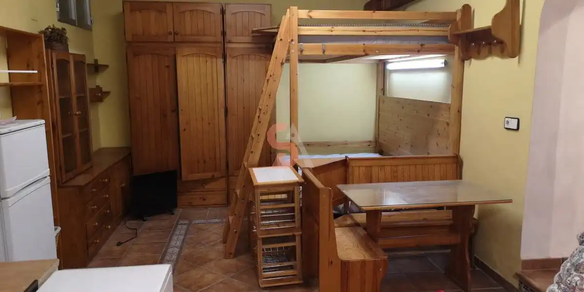 Bedroom of Flat for rent in Valladolid  with Heating and Furnished