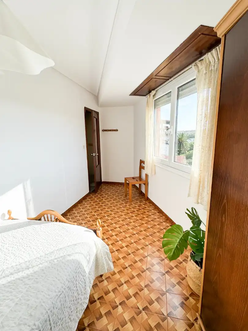 Habitación de Piso de alquiler en Narón con Amueblado