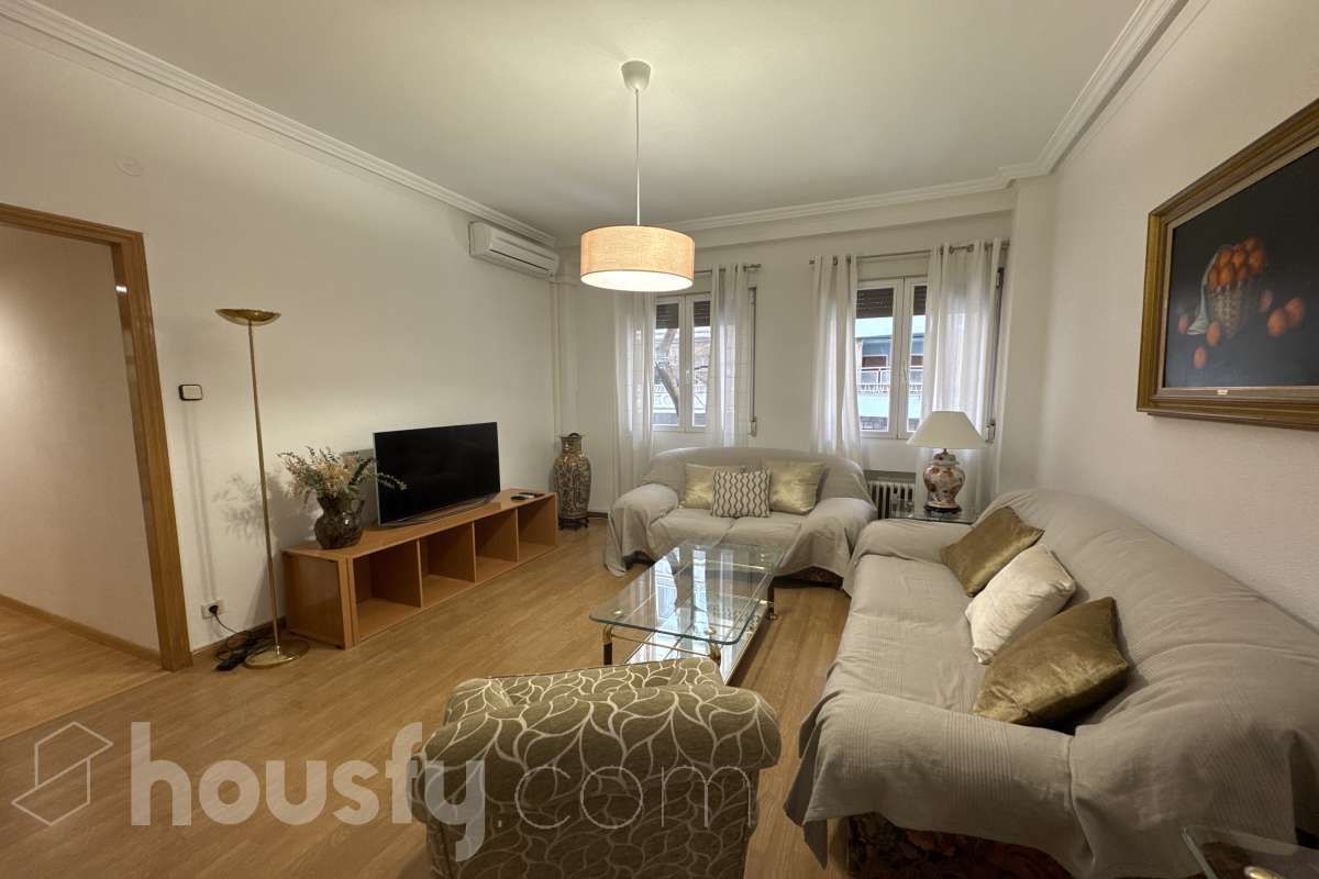 Piso de alquiler en Calle de García de Paredes, ., Almagro, Chamberí