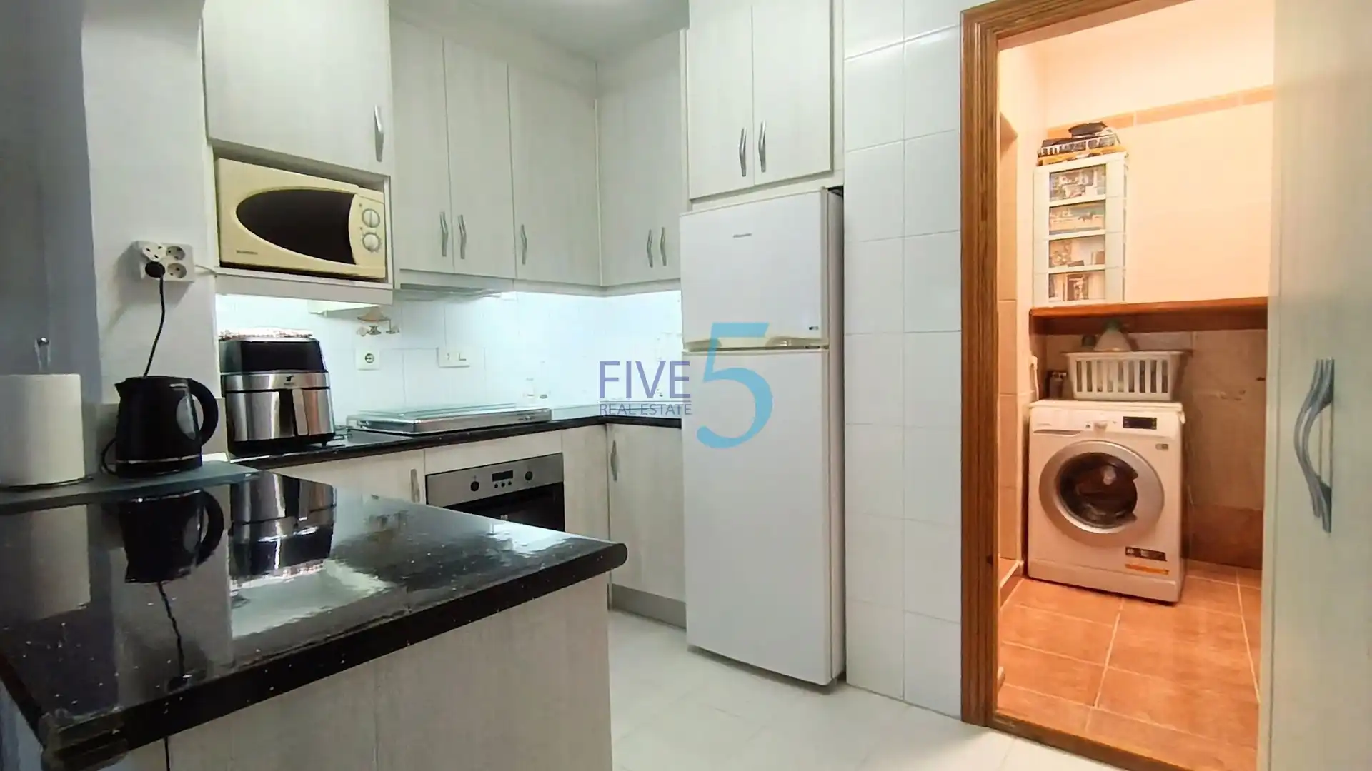 Cocina de Casa adosada en venta en Torrevieja con Aire acondicionado, Calefacción y Terraza