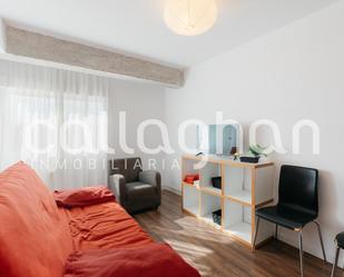 Living room of Flat to rent in  Valencia Capital  with Air Conditioner, Heating and Balcony