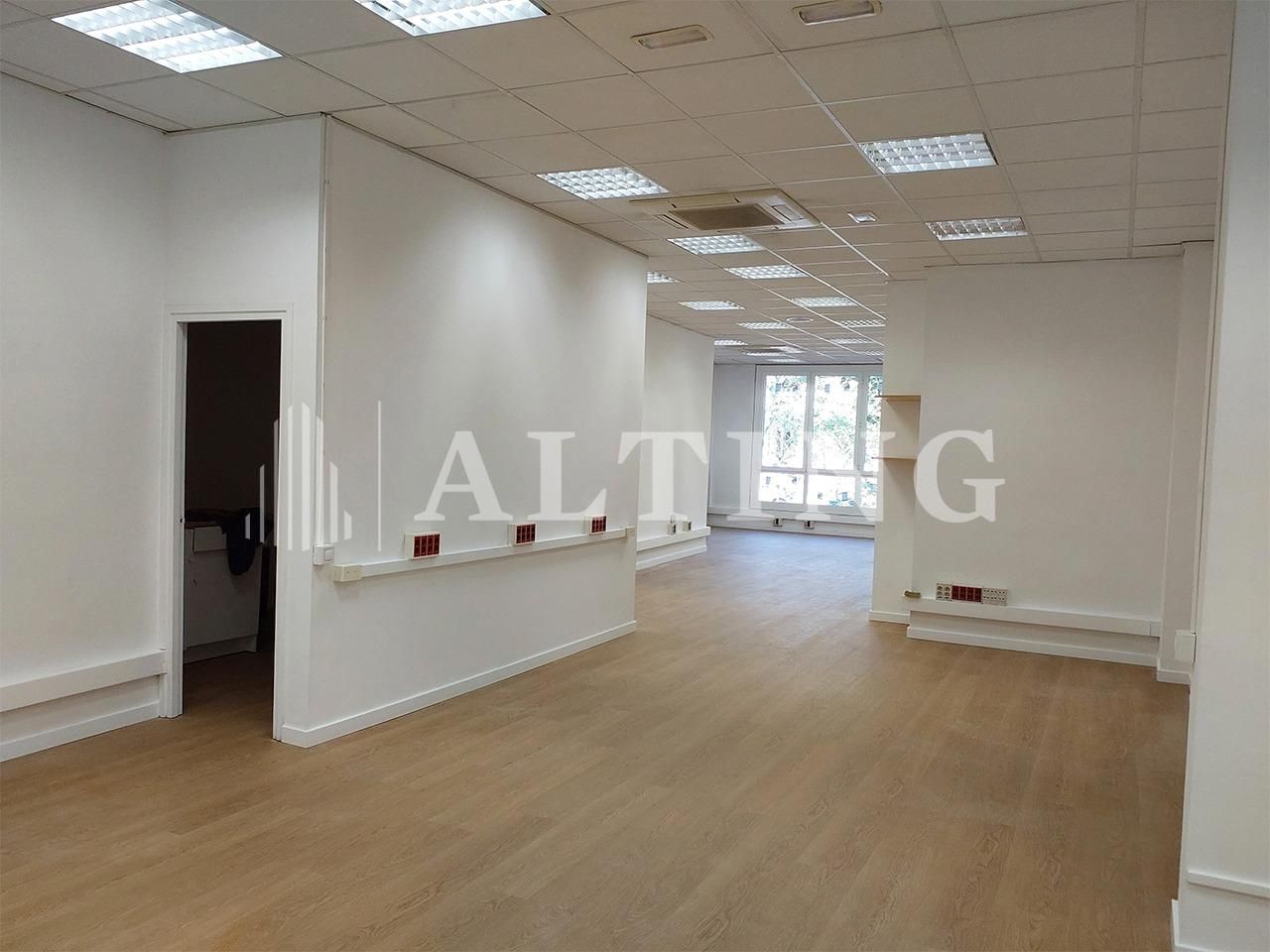Office for rent in  Barcelona Capital  with Air Conditioner