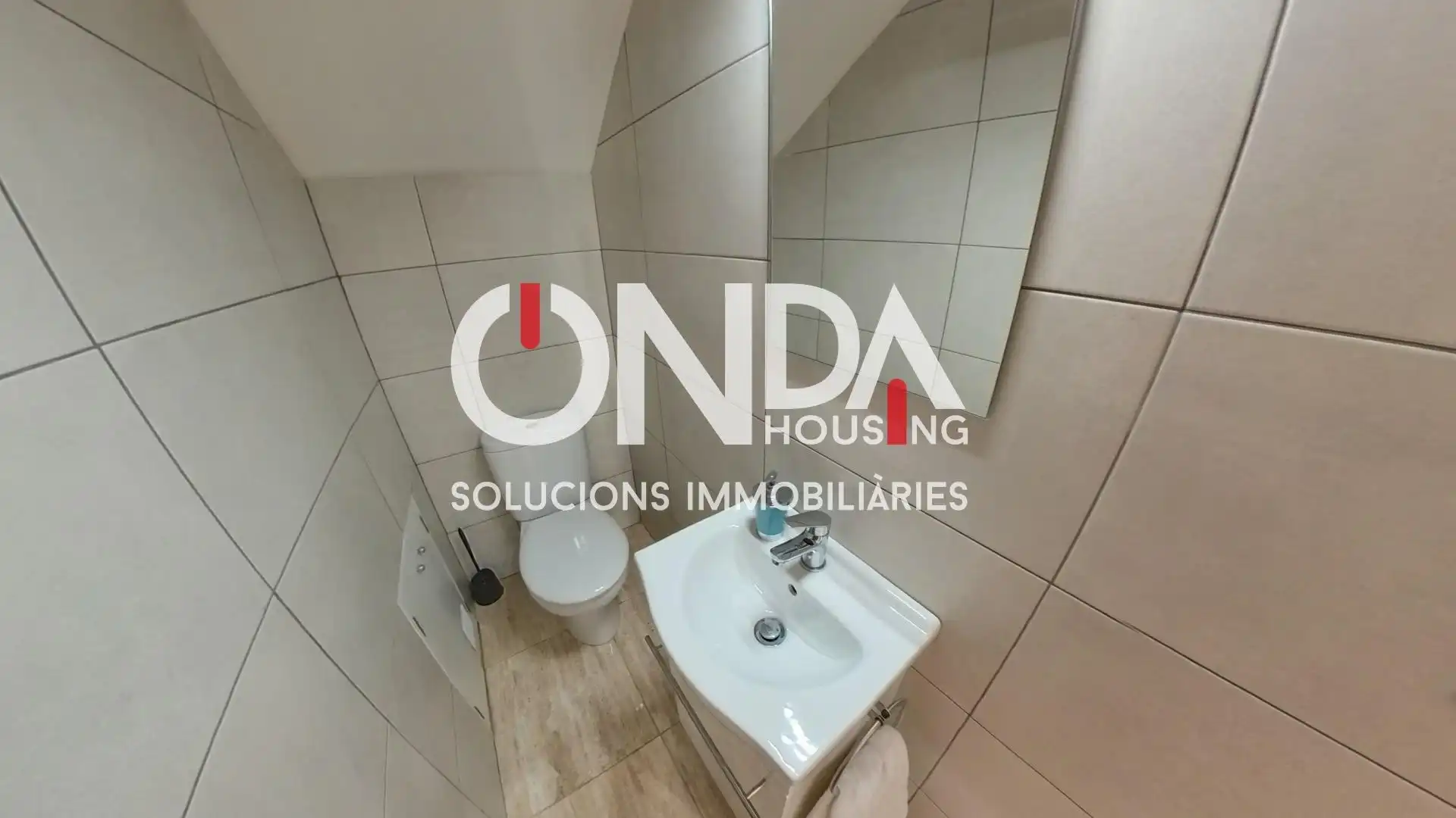 Bany de Finca rústica en venda en Isona i Conca Dellà amb Aire condicionat, Calefacció i Terrassa