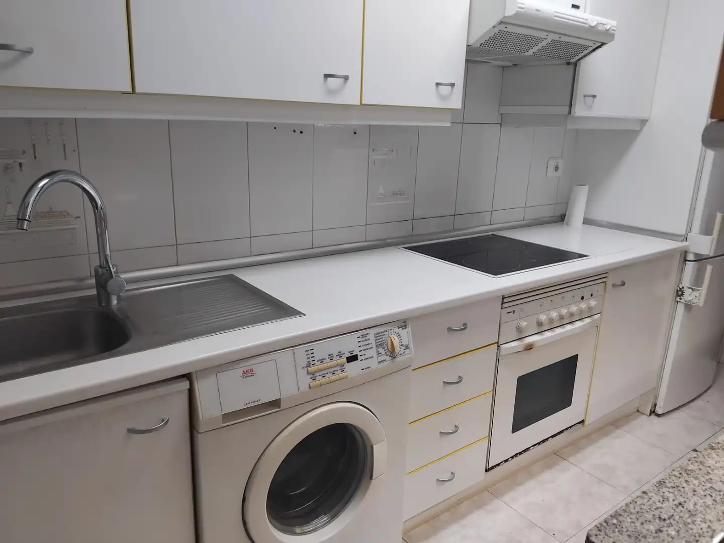 Kitchen of Flat for sale in Vigo   with Heating, Parquet flooring and Storage room