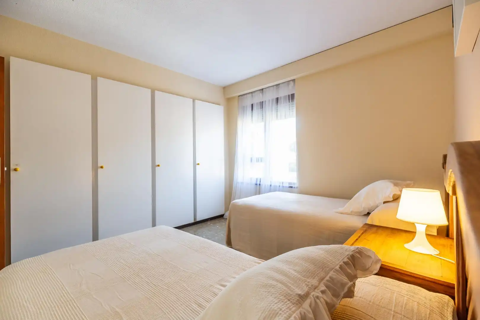 Habitación de Piso en venta en Torremolinos con Aire acondicionado, Jardín privado y Terraza